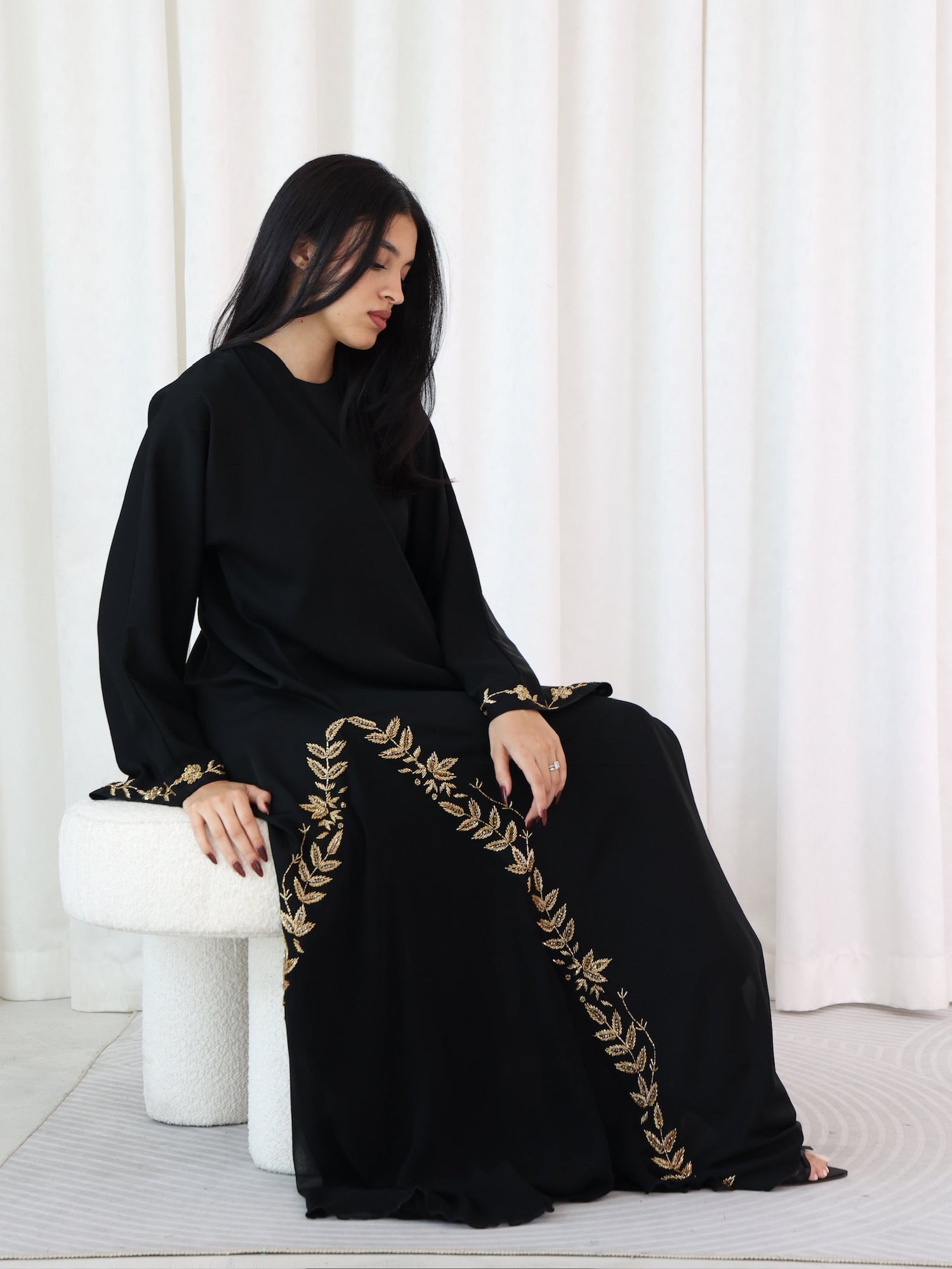 Hamsah Dhahabiya Abaya